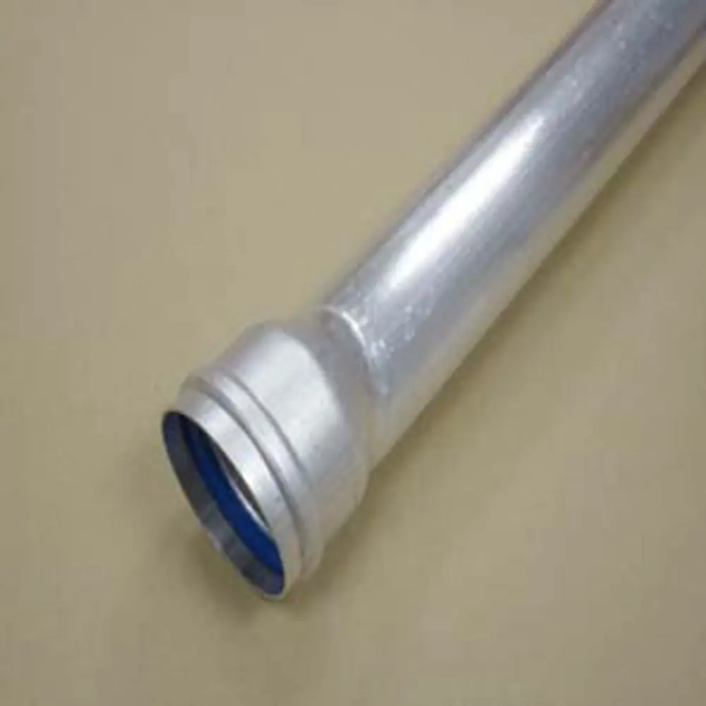 Aluminium-Abgasrohr mit einem Anschluss an einem Ende, geeignet für Heizsysteme und kompatibel mit Remeha.